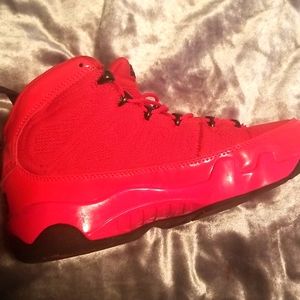 Air Jordan's size 8.5 color red and black